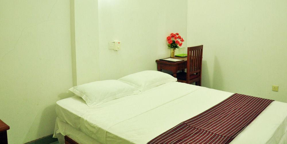 Oyo 290 Night Station Hotel Panadura Dış mekan fotoğraf