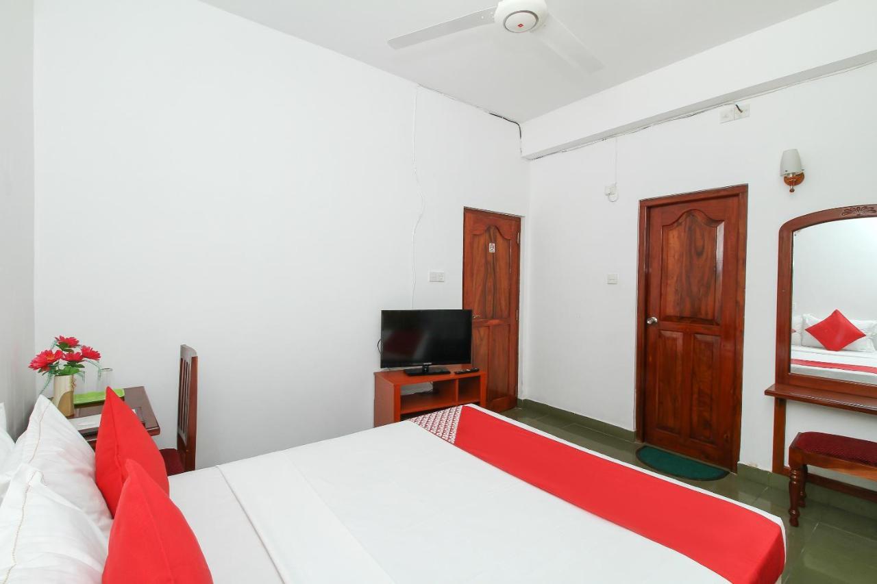 Oyo 290 Night Station Hotel Panadura Dış mekan fotoğraf