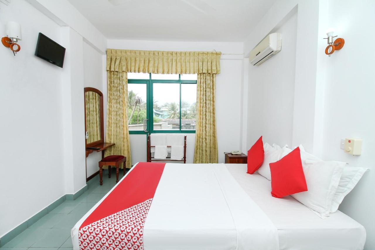 Oyo 290 Night Station Hotel Panadura Dış mekan fotoğraf